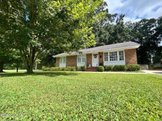 Foreclosed Home - 1160 NASHVILLE RD, 27803