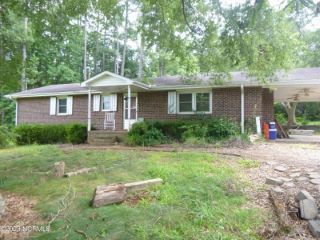 Foreclosed Home - 1749 N OLD CARRIAGE RD, 27804