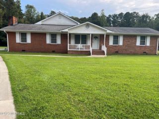 Foreclosed Home - 164 OLD BLOUNTS CREEK RD, 27817