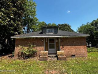 Foreclosed Home - 204 S BRANCH ST, 27822