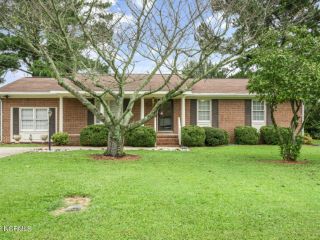 Foreclosed Home - 705 LEO DR, 27822