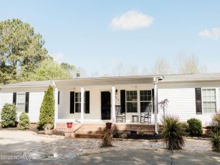 Foreclosed Home - 6044 FISHING CREEK RD, 27823