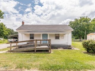 Foreclosed Home - 115 S BAKER ST, 27830