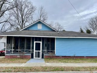 Foreclosed Home - 1006 W 3RD ST, 27834