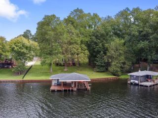 Foreclosed Home - 1785 EASTERN SHORES RD, 27850