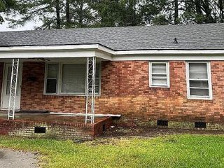 Foreclosed Home - 101 S ELM ST, 27858
