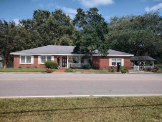 Foreclosed Home - 309 COMMERCIAL AVE, 27883