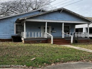 Foreclosed Home - 906 SAINT DAVID ST, 27886
