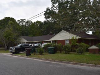 Foreclosed Home - 321 N HOWARD CIR, 27886