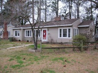 Foreclosed Home - 1406 NICHOLSON ST, 27889