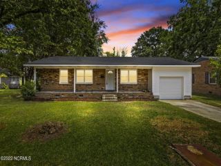 Foreclosed Home - 725 HUDNELL ST, 27889