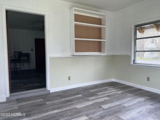 Foreclosed Home - 525 E 2ND ST, 27889