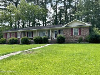 Foreclosed Home - 205 N EDEN DR, 27889