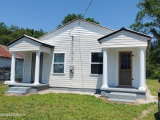 Foreclosed Home - 116 PERRY ST, 27892