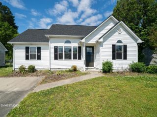 Foreclosed Home - 1007 Sundown Dr, 27909