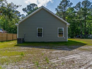 Foreclosed Home - 145 COINJOCK CANAL RD, 27923
