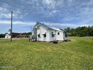 Foreclosed Home - 5140 SOUND SIDE RD, 27925