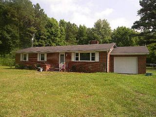 Foreclosed Home - 1429 CARATOKE HWY, 27958