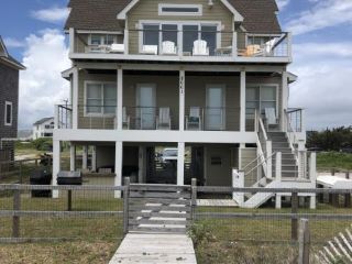 Foreclosed Home - 8001 S OLD OREGON INLET RD, 27959