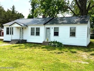 Foreclosed Home - 100 W PINE ST, 27986