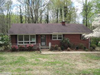 Foreclosed Home - 533 CRESTVIEW DR, 28001