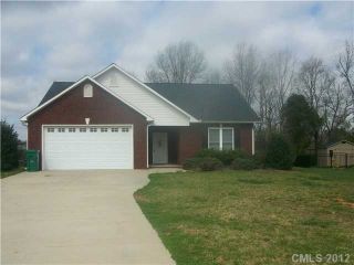 Foreclosed Home - 205 SMOKEHOUSE LN, 28001