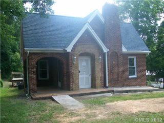 Foreclosed Home - 308 N 5TH ST, 28001