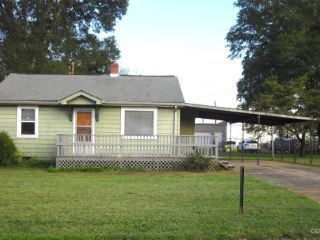 Foreclosed Home - 113 ROPER ST, 28012