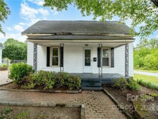 Foreclosed Home - 700 MAPLE ST, 28021