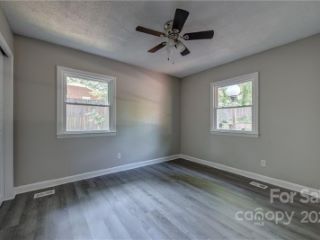 Foreclosed Home - 206 S DEPOT ST, 28021