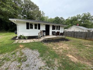 Foreclosed Home - 505 NORTH DR, 28021