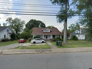 Foreclosed Home - 503 E 1ST ST, 28021
