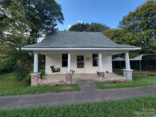 Foreclosed Home - 202 W 4TH ST, 28021