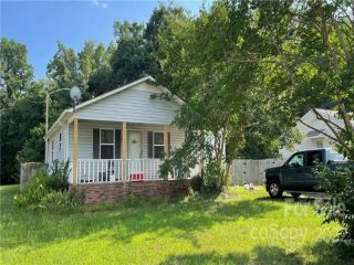 Foreclosed Home - 1019 COLLEGE BLVD, 28034