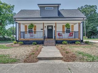 Foreclosed Home - 413 S GASTON ST, 28034