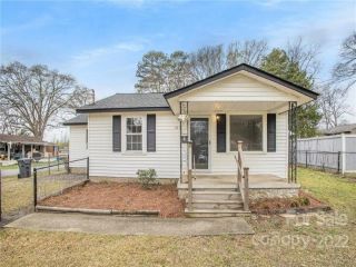 Foreclosed Home - 109 S PINE ST, 28034