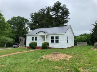 Foreclosed Home - 206 HEIGH ST, 28040