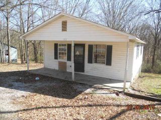 Foreclosed Home - 1203 W MAUNEY AVE, 28052