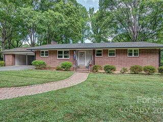 Foreclosed Home - 1411 MIDWOOD DR, 28052