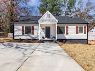 Foreclosed Home - 811 N RANSOM ST, 28052
