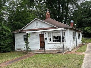 Foreclosed Home - 402 ARTHUR AVE, 28052