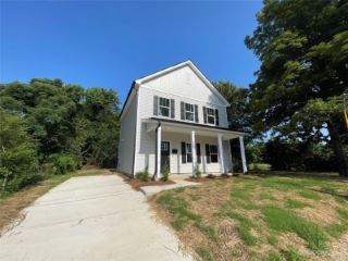 Foreclosed Home - 109 N WELDON ST, 28052