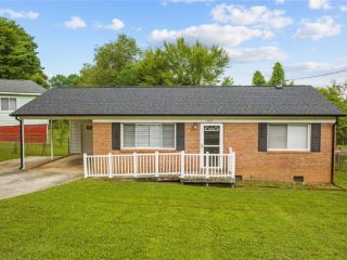 Foreclosed Home - 2825 GAIL AVE, 28052