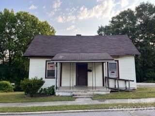 Foreclosed Home - 1104 W 7TH AVE, 28052