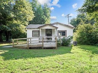Foreclosed Home - 1513 PLYLER LAKE RD, 28054