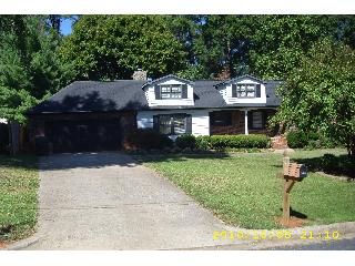 Foreclosed Home - 3106 CANTERBERRY DR, 28056