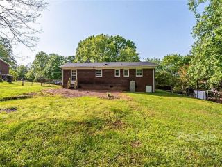 Foreclosed Home - 3008 BRIARWOOD LN, 28056