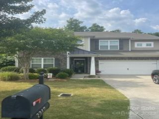Foreclosed Home - 3217 WICKLOW LN, 28056