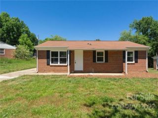 Foreclosed Home - 4706 PLAZA RD, 28056