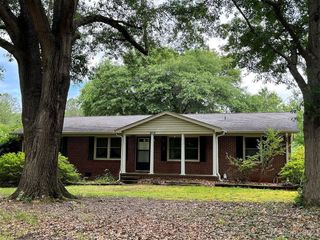 Foreclosed Home - 103 CRISP RD, 28056